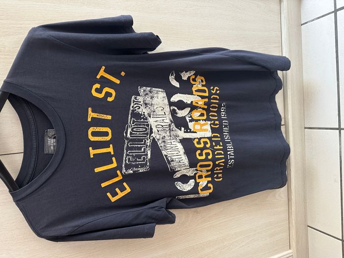 tee shirt bleu marine "Cross Roads" taille 12 ans