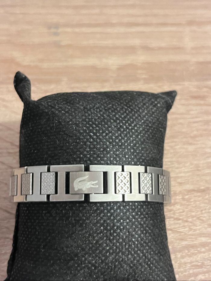 Bracelet Lacoste – Homme / Femme – État Neuf (sans boîte) - photo numéro 2