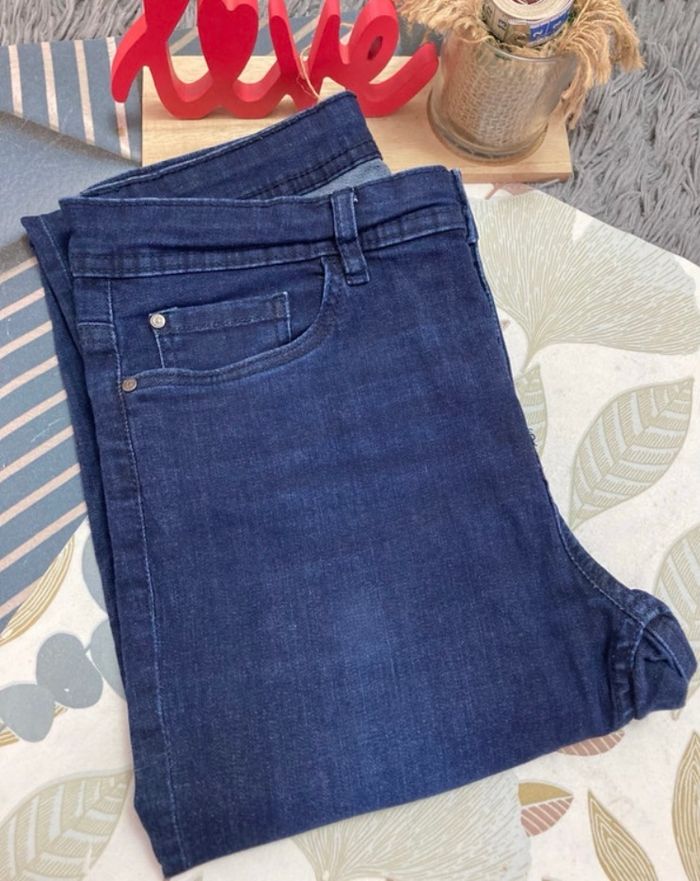 Jeans ESMARA - Taille 38 - photo numéro 4