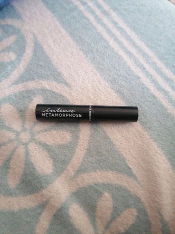 Mascara noir neuf Yves Rocher