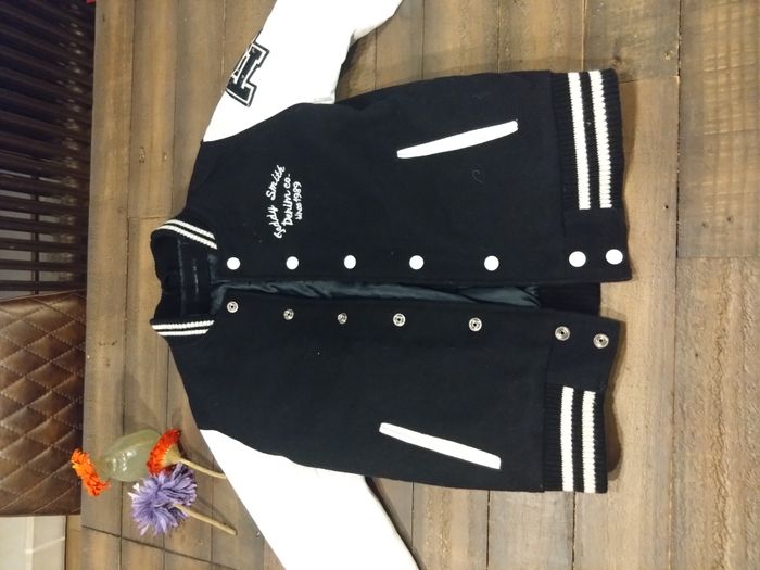 Blouson Teddy Smith noir et manches blanches – Garçon 12 ans – Très bon état - photo numéro 2