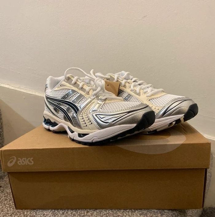 Asics Gel-Kayano 14 Blanc Noir Argent Taille 40 - photo numéro 4