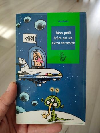 Mon petit frère est un extra terrestre