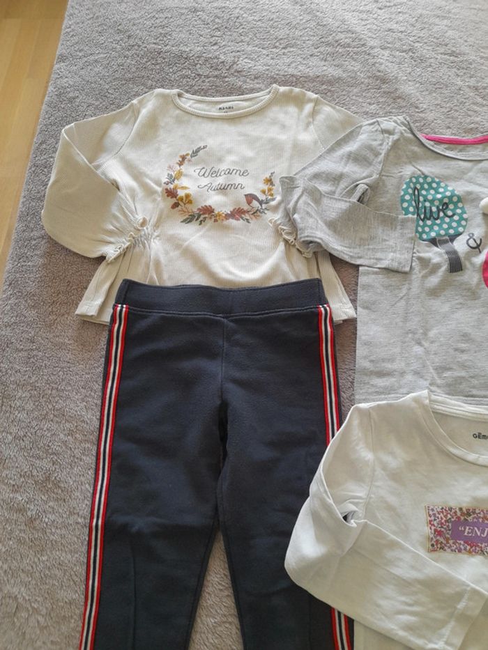 Lot de vêtements fille taille 4 ans - photo numéro 3