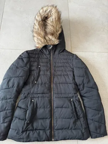 Doudoune Etam taille 36, très bon état,