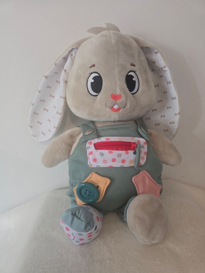 Peluche d'activités "LEO Habillez moi".