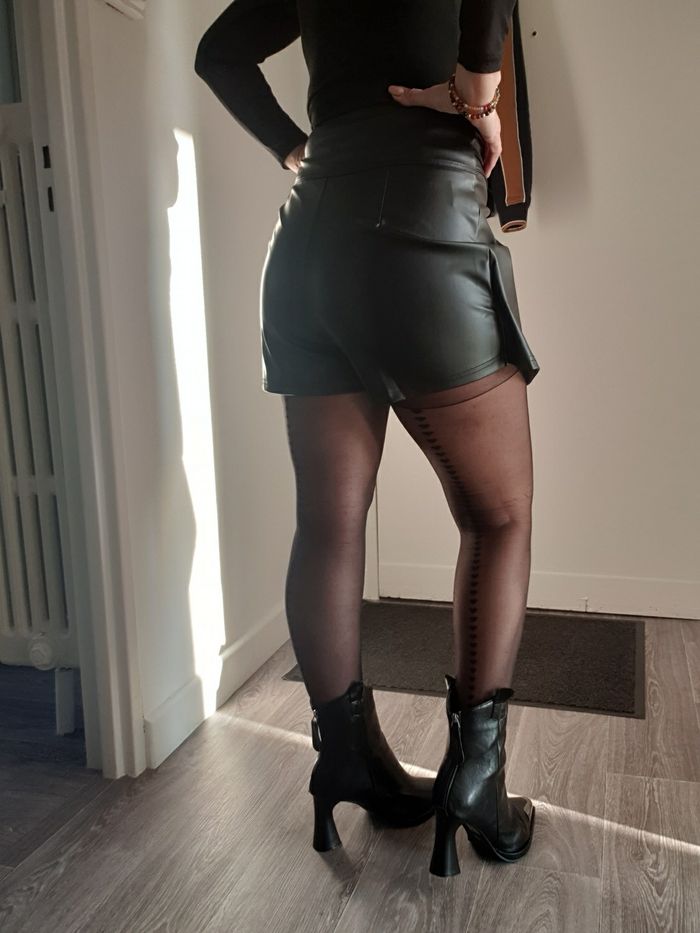 Short simili cuir - photo numéro 2