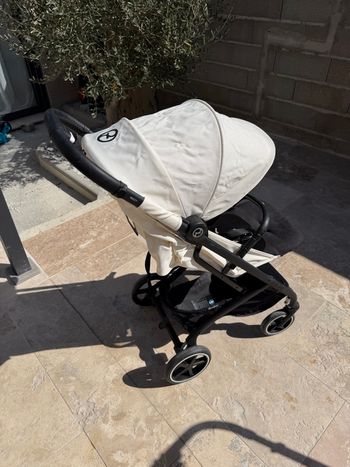 Poussette cybex beezy