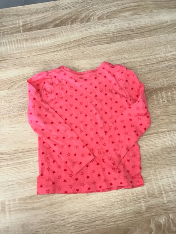Vend t-shirt manches longues taille 3-4 ans 104cm marque Young dimension - photo numéro 2