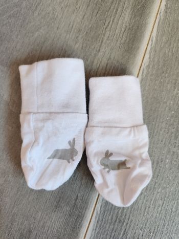 Lot moufles  bébé