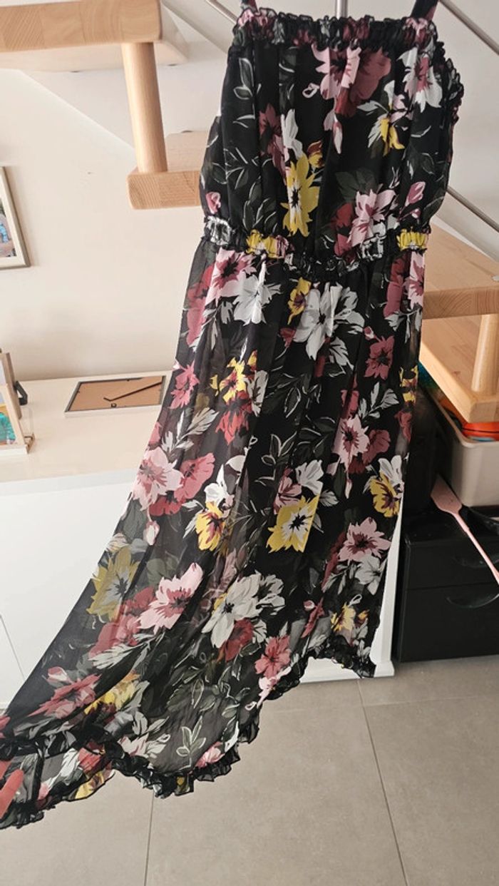 Magnifique robe fleuri Only - photo numéro 3