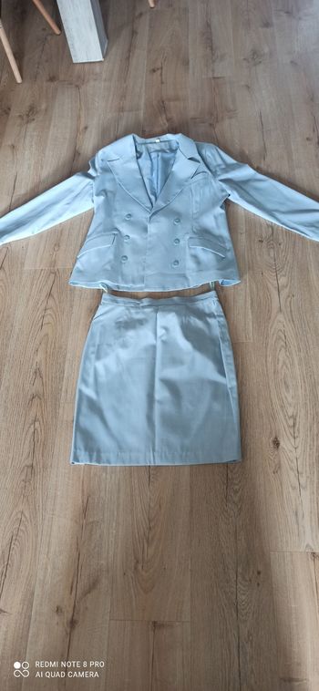 Tailleur t. 42