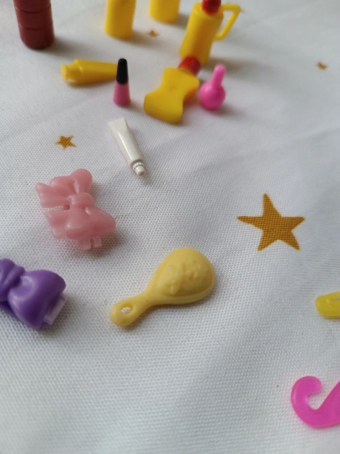 Accessoires accessories coiffeuse coiffeur make-up maquillage barbie mannequin palette vernis beauté - photo numéro 16