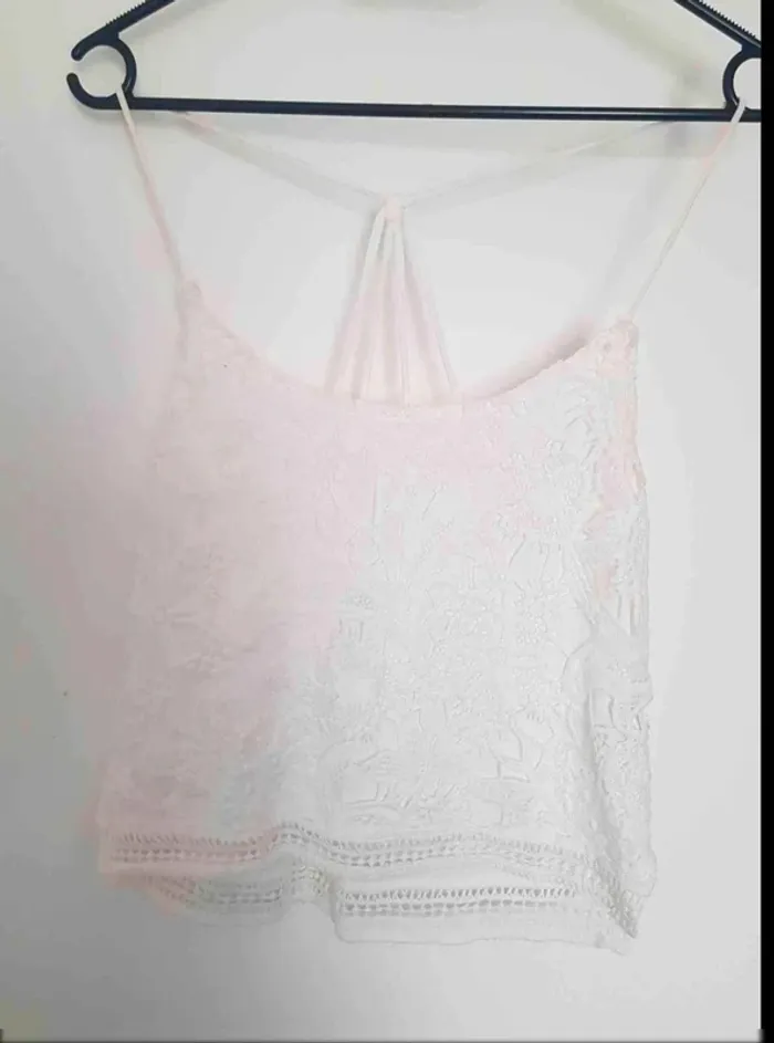 Croc  top  dentelle  taille 38