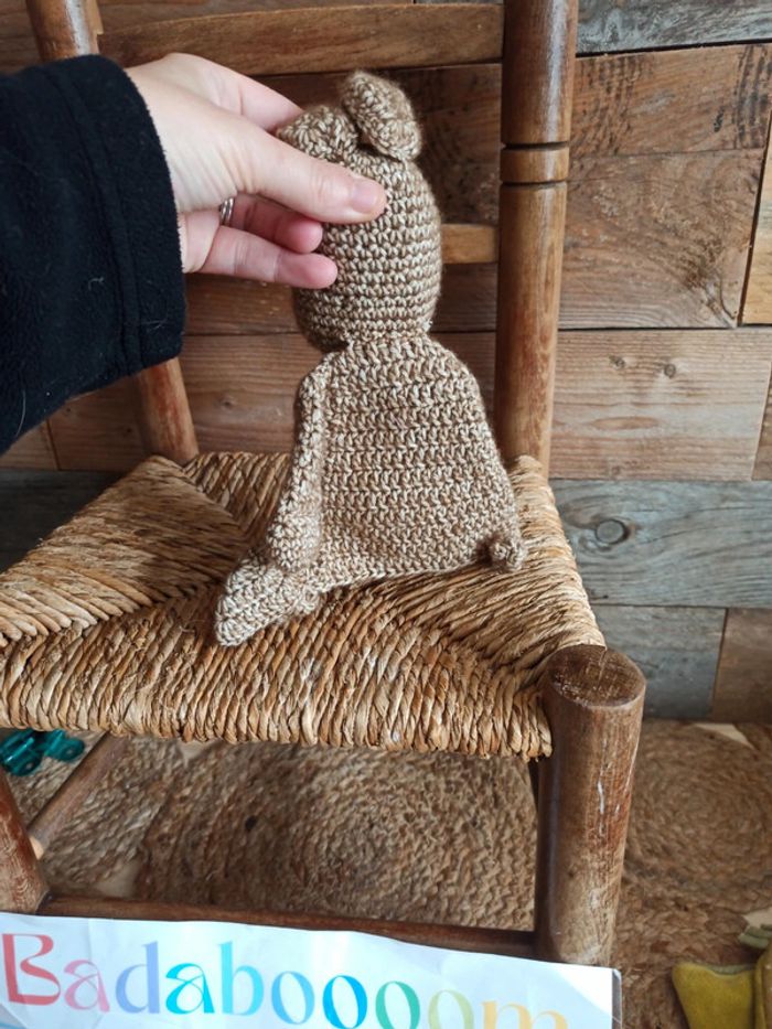 Doudou chien crochet fait main - photo numéro 4