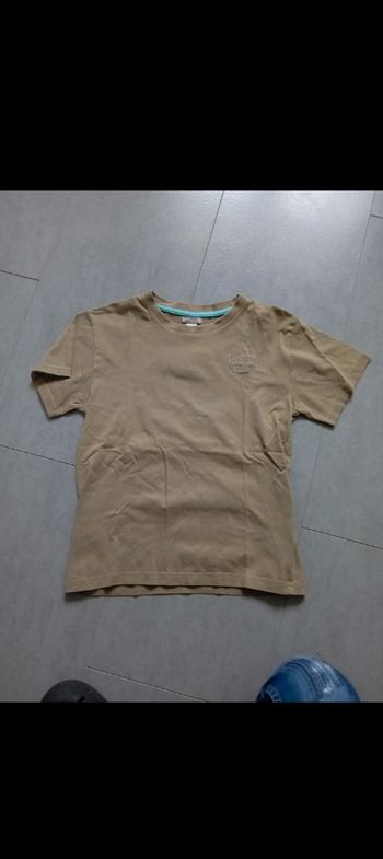 Tee shirt