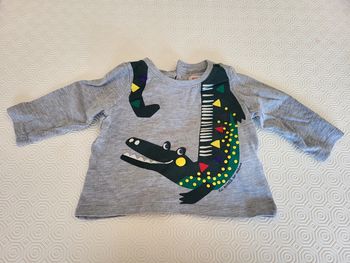 Tee shirt