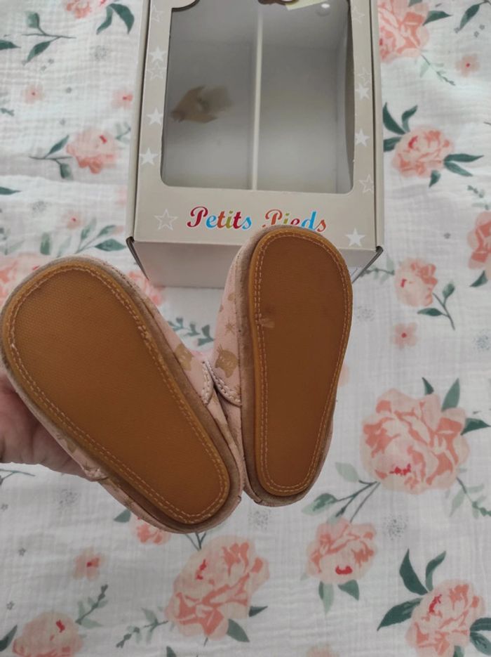 Chaussons cuir bopy taille 18/19 - photo numéro 3