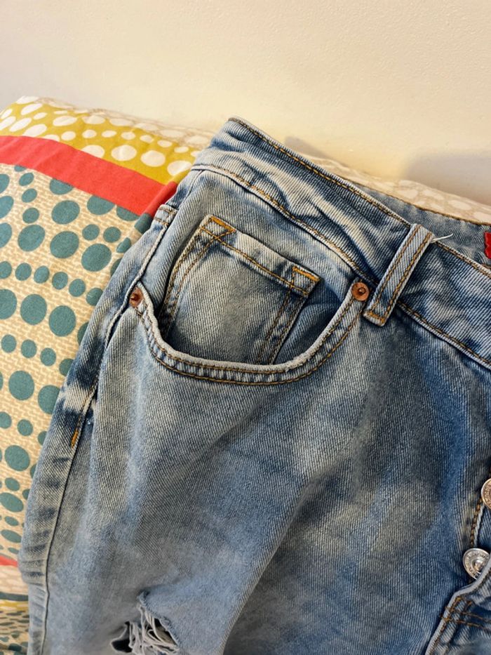 Jean troué - photo numéro 3