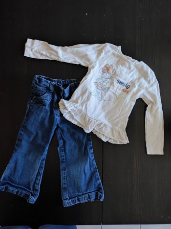 Jean et tee shirt manches longues 3 ans