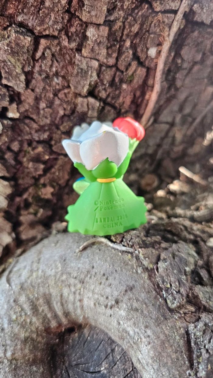 Super figurine Pokemon Nintendo finger puppet roserade - photo numéro 4