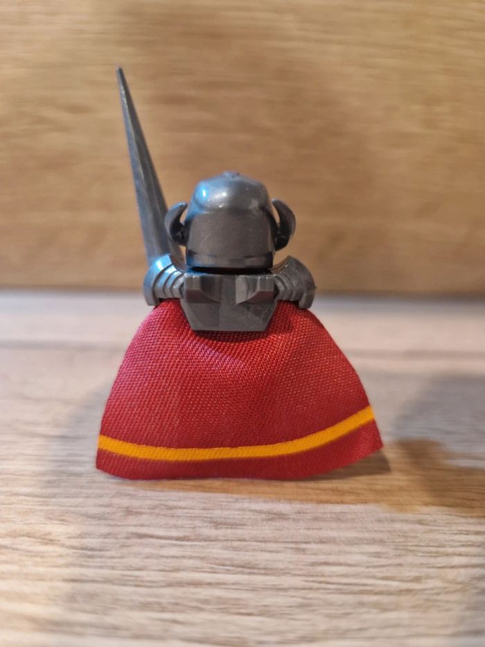 Figurine type lego Ultron Marvel - photo numéro 3