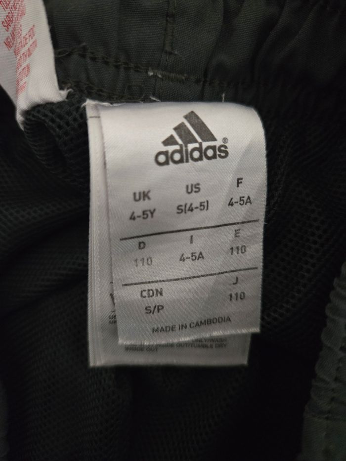 Short Adidas en 4/5 ans - photo numéro 5