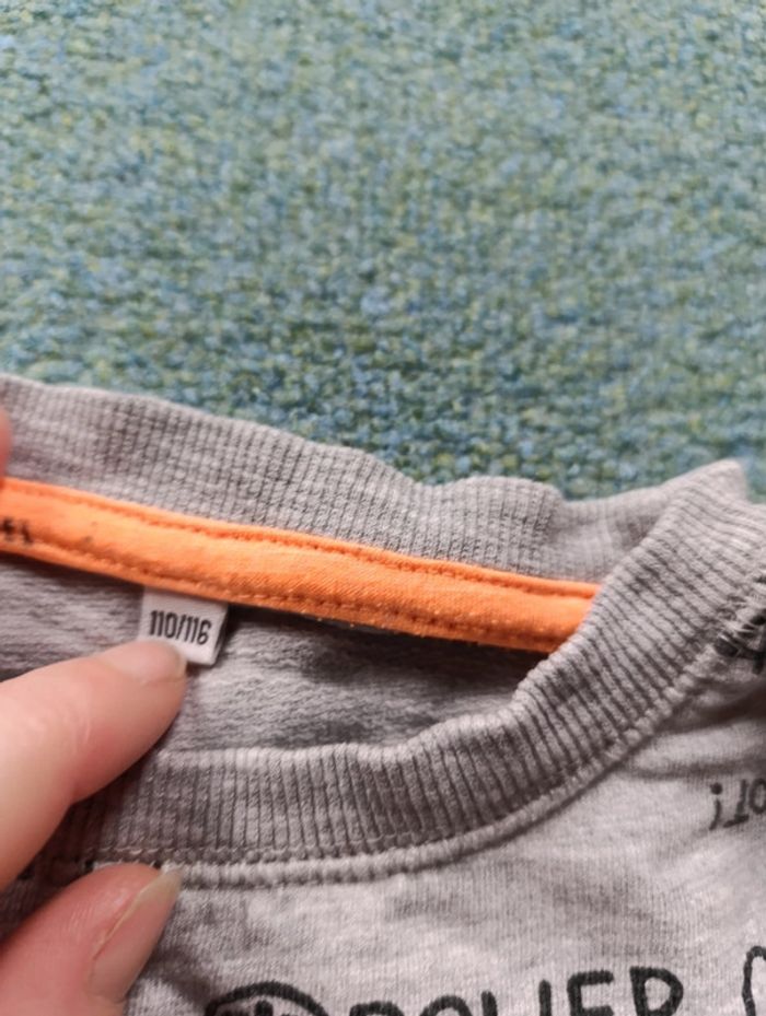 Pull 110 116 - photo numéro 2