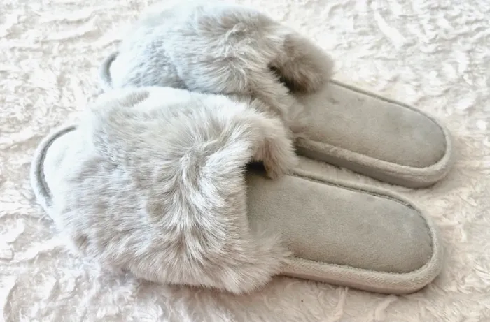 Chaussons neufs - photo numéro 2
