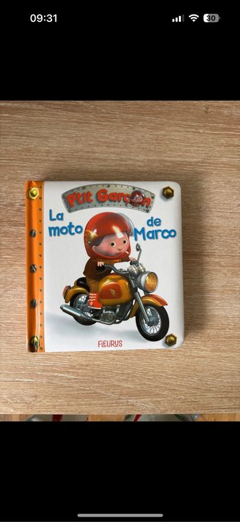 Livre petit garçon