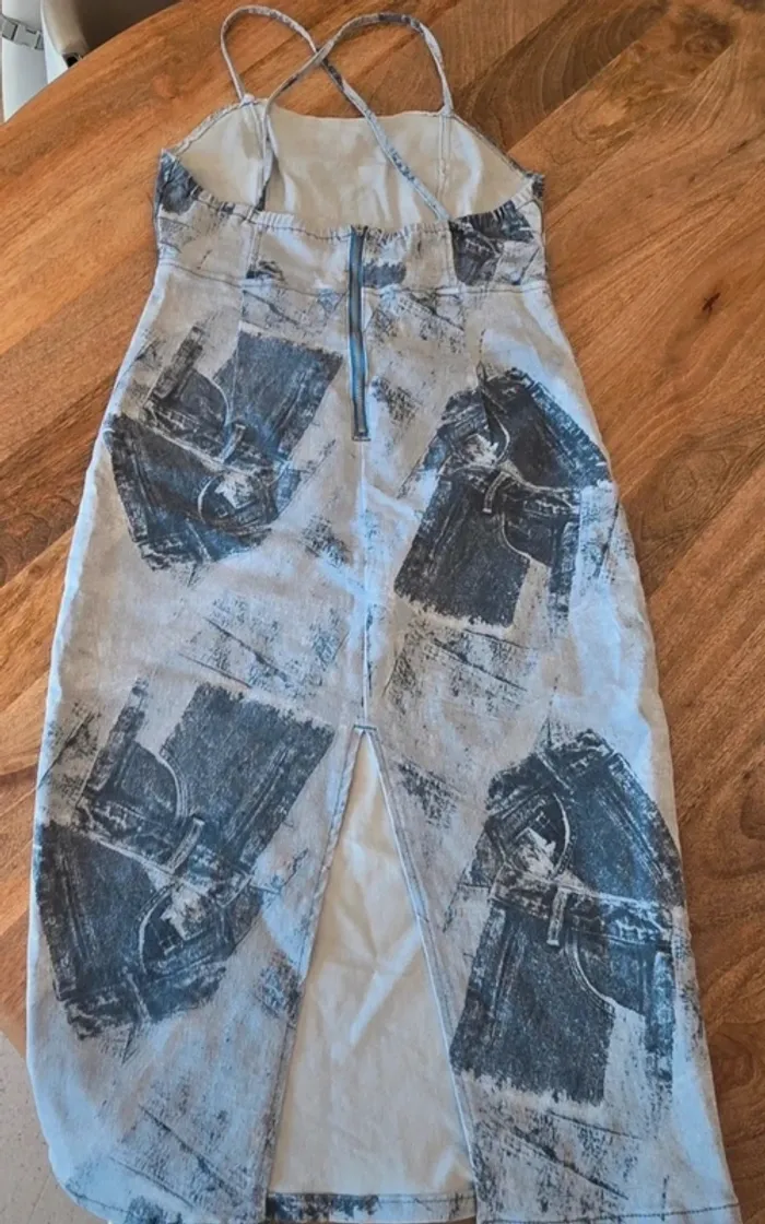 Robe en jean délavé neuve - photo numéro 4