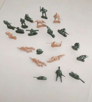Lot soldats plastique