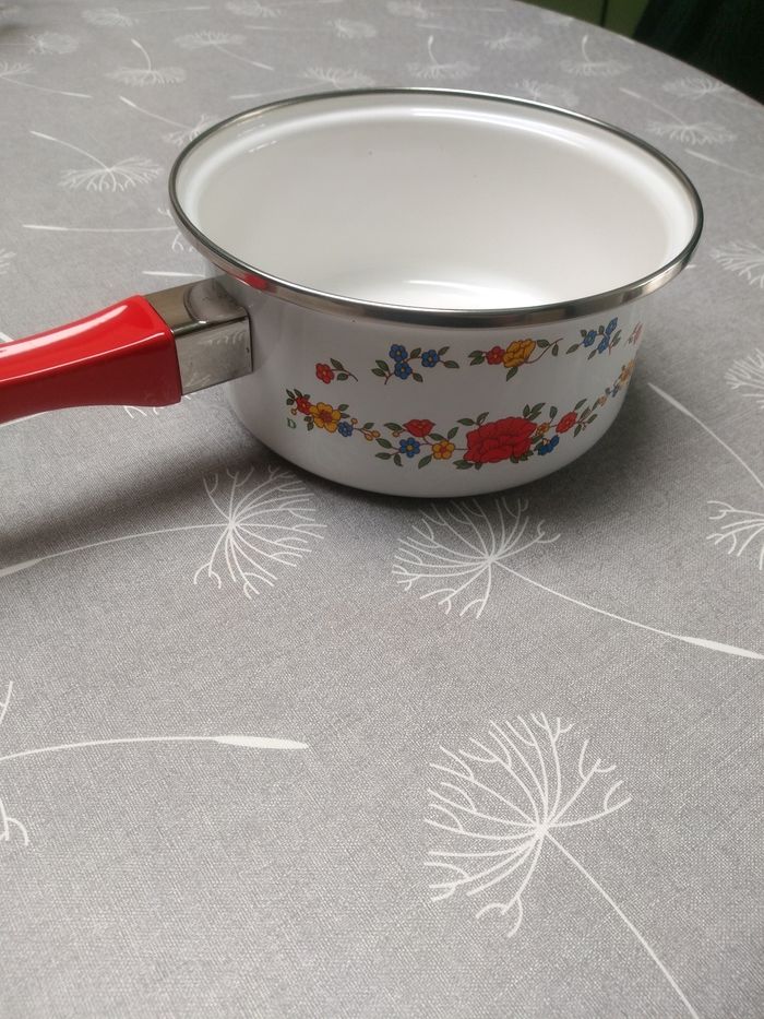 Poêlon blanc
