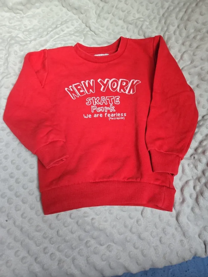 Pull rouge