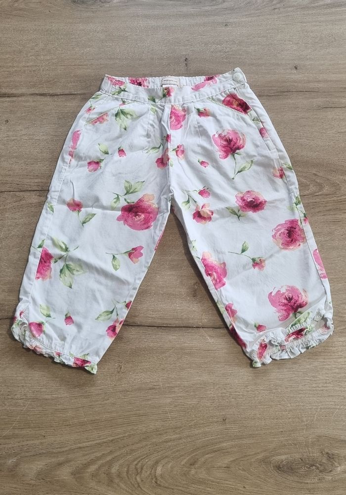 Pantalon 3/4 fleuri 6 ans 🌸