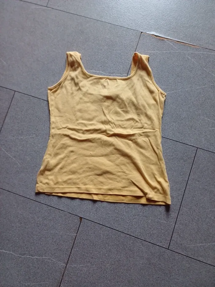 Joli débardeur col carré taille 36/38 - photo numéro 4