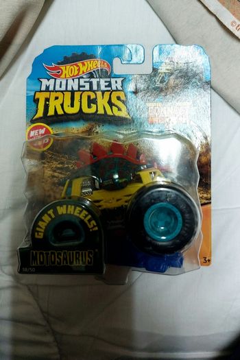 Monster trucks miniature 1/64 motosaurus NEUF 
