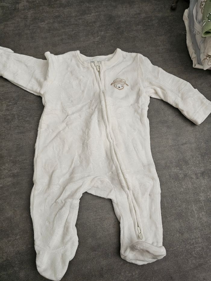 Pyjama bebe