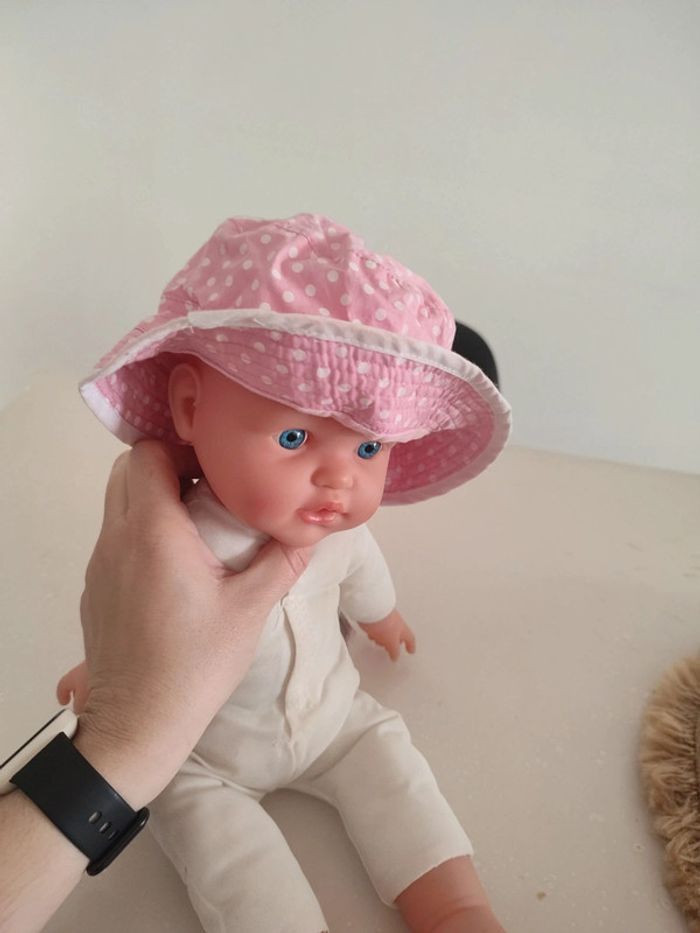 Chapeau a pois blanc