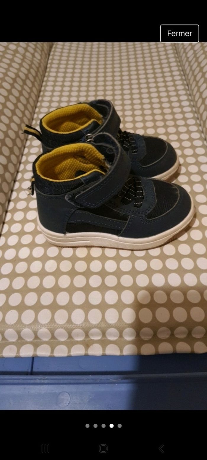 Chaussure garçon taille 20 - photo numéro 4