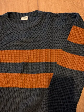 Pull tape à l' œil/tao
