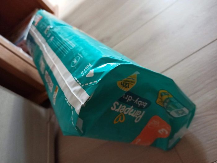 paquet couches Pampers taille 3 - photo numéro 3