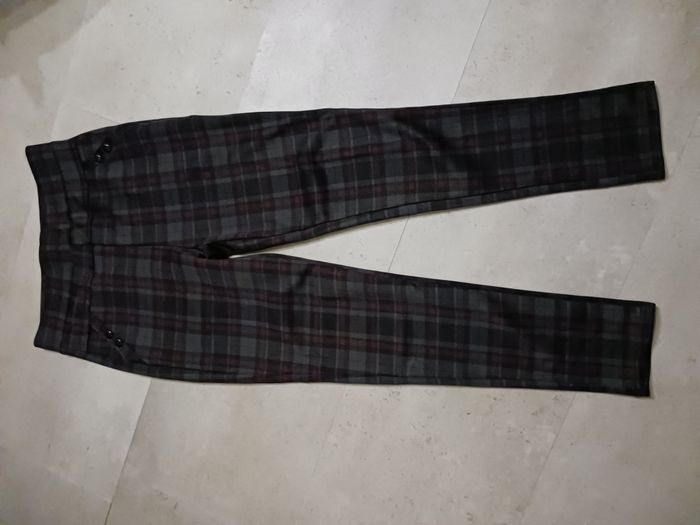 pantalon à carreaux Taille M Lumière victoire taille élastiquée belle matière - photo numéro 2