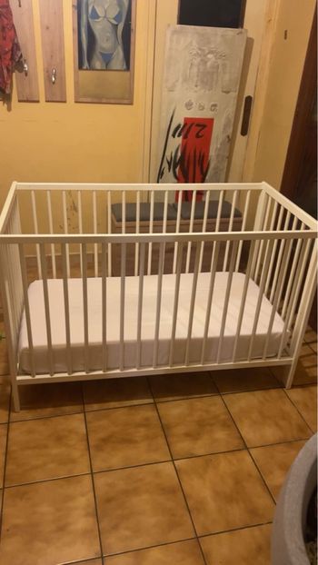 Lit bébé + matelas