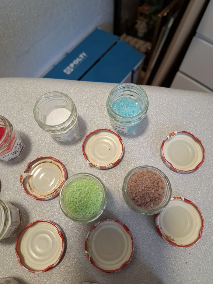Gros lot de microbilles, faux sucre, vermicelles pour déco fimo, loisirs creatifs divers - photo numéro 8