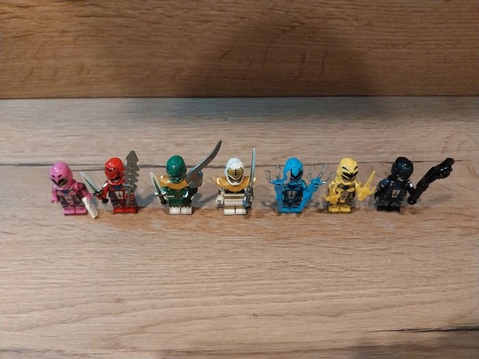 Figurines type lego Power Rangers - photo numéro 9