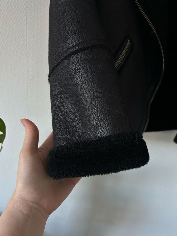 Manteau noir fourré - photo numéro 5