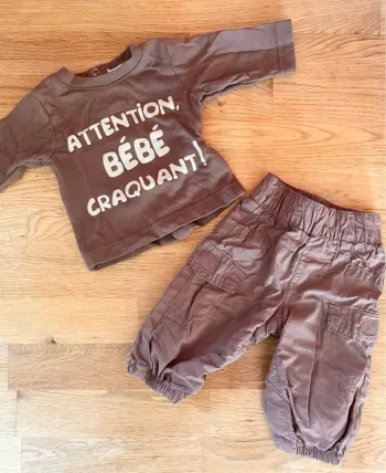 Ensemble marron vintage « bébé craquant »