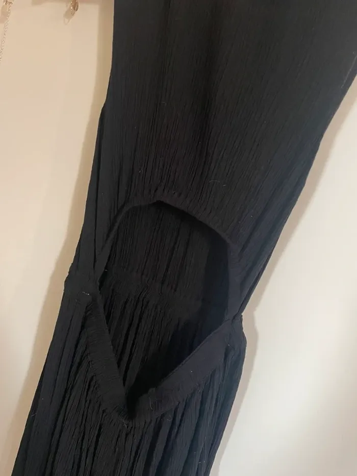 Robe noire - photo numéro 3