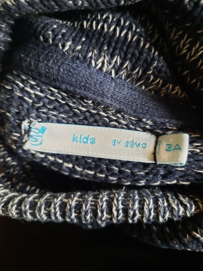 Pull Gémo 3 ans très bon état - photo numéro 2